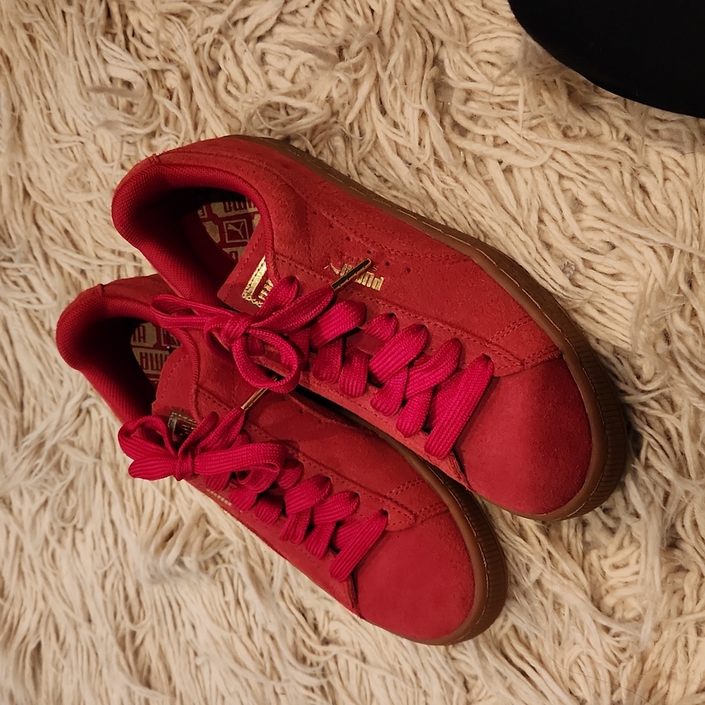 Puma sneakers